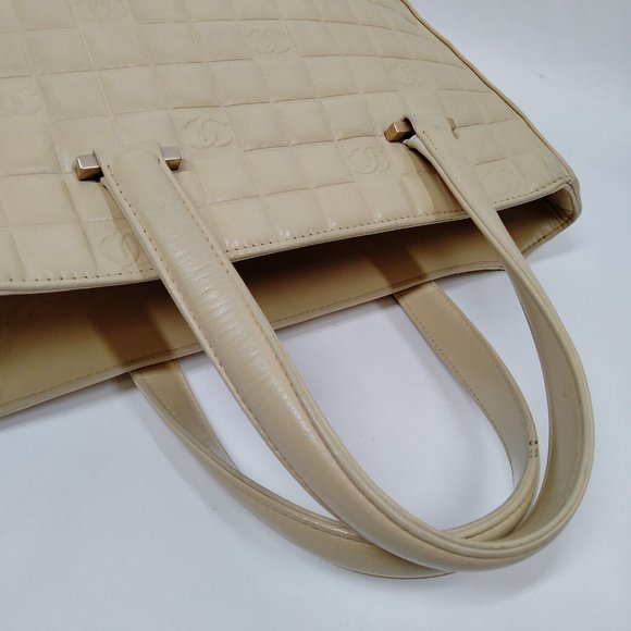 Chanel East West Chocolate Bar Patent Leather Handbag Yellow - Picture 4 of 9